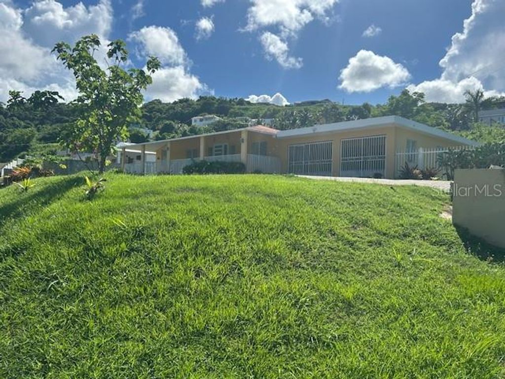 1 ST URB. LINDA MAR II 19, Rio Grande, PR 00745