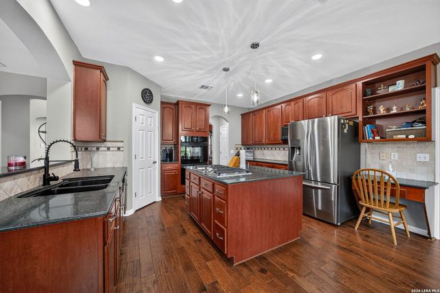 265 Private Road 4661, Castroville, TX 78009