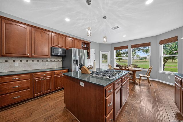 265 Private Road 4661, Castroville, TX 78009