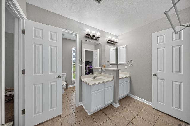 265 Private Road 4661, Castroville, TX 78009