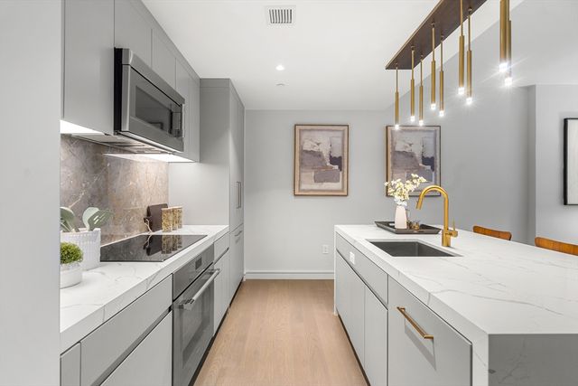 55 Lagrange St 1901, Boston, MA 02116