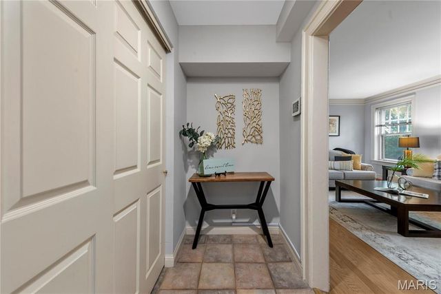 5510 Waterman Boulevard 202, St Louis, MO 63112