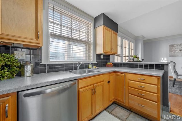 5510 Waterman Boulevard 202, St Louis, MO 63112