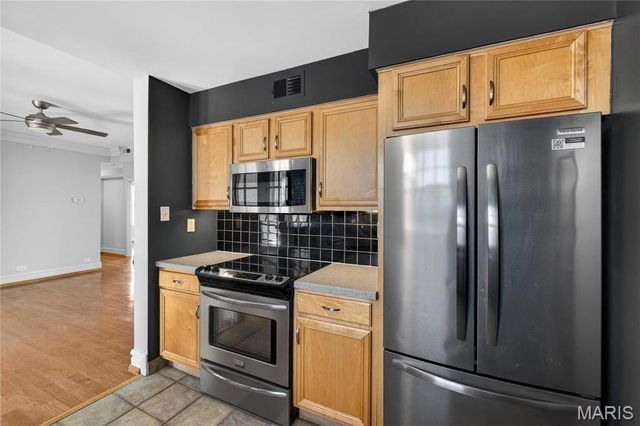 5510 Waterman Boulevard 202, St Louis, MO 63112