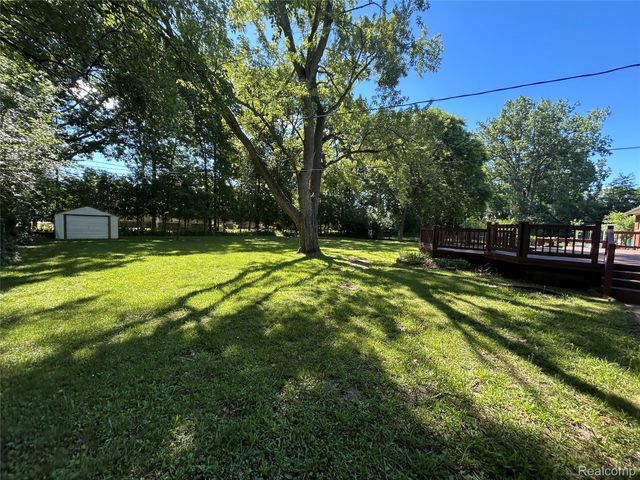 25426 Edgemont Drive, Southfield, MI 48033