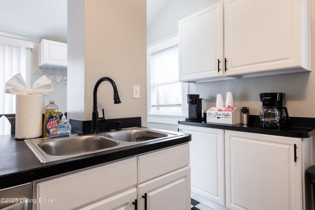 1806 Fernwood Ave, Louisville, KY 40205