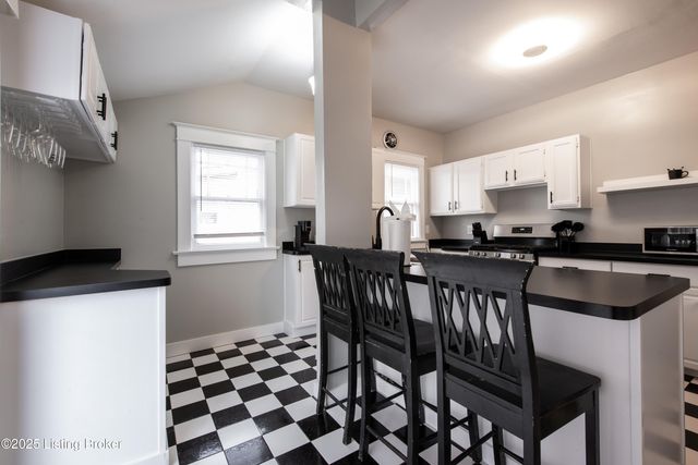 1806 Fernwood Ave, Louisville, KY 40205