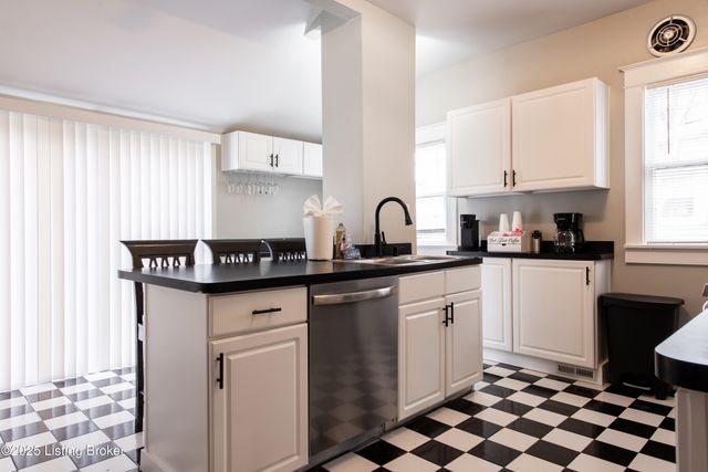1806 Fernwood Ave, Louisville, KY 40205