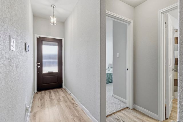 5911 Akin Stroll, San Antonio, TX 78261