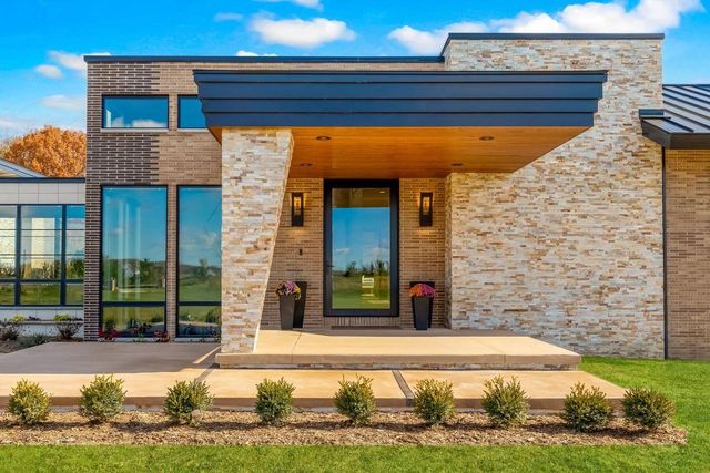 3890 Maxon DRIVE, Slinger, WI 53086