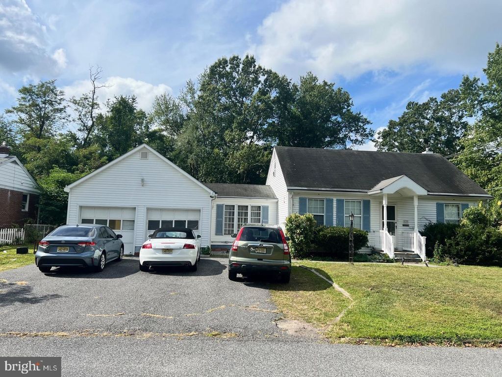 420 VILLANOVA RD, Glassboro, NJ 08028