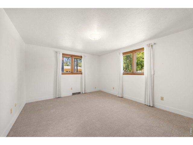 1229 Gateway Dr, Loveland, CO 80537