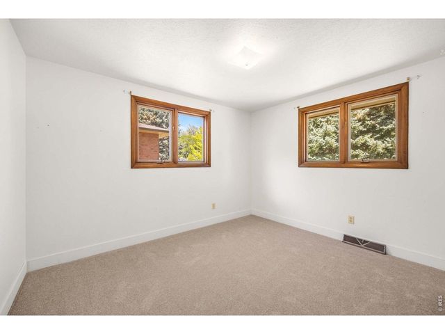 1229 Gateway Dr, Loveland, CO 80537
