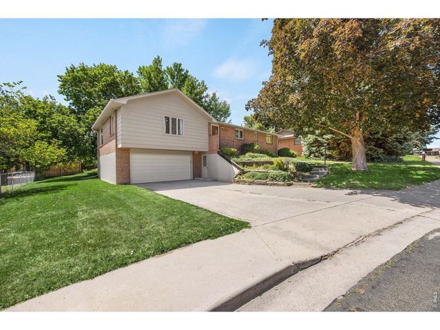 1229 Gateway Dr, Loveland, CO 80537
