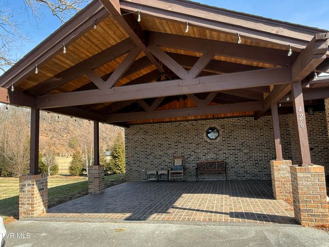 426 River Island Road, Elizabethton, TN 37643