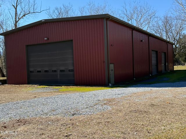 426 River Island Road, Elizabethton, TN 37643