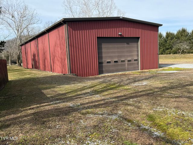 426 River Island Road, Elizabethton, TN 37643