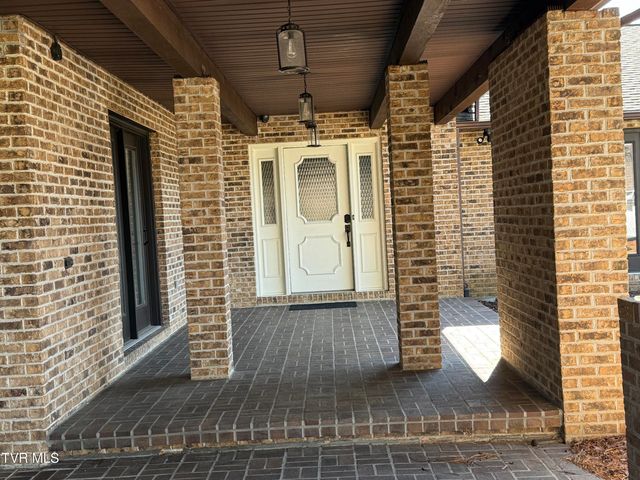 426 River Island Road, Elizabethton, TN 37643