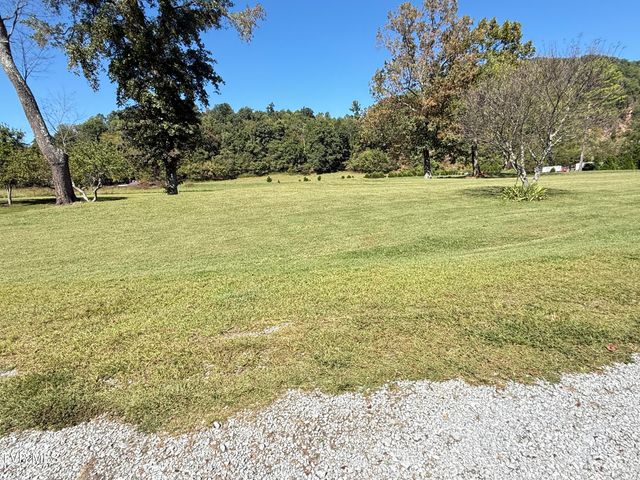 426 River Island Road, Elizabethton, TN 37643