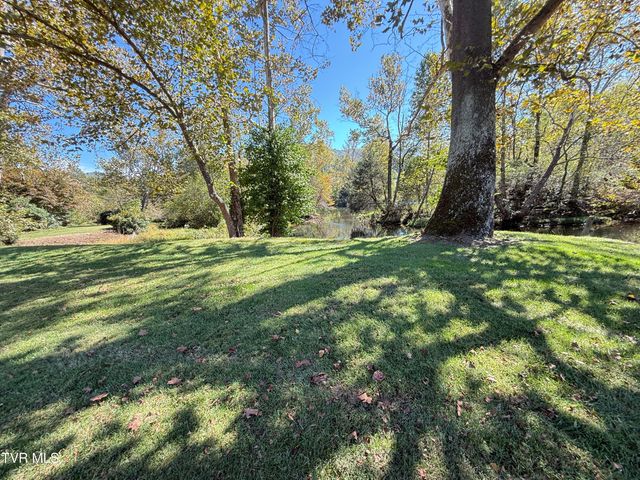 426 River Island Road, Elizabethton, TN 37643