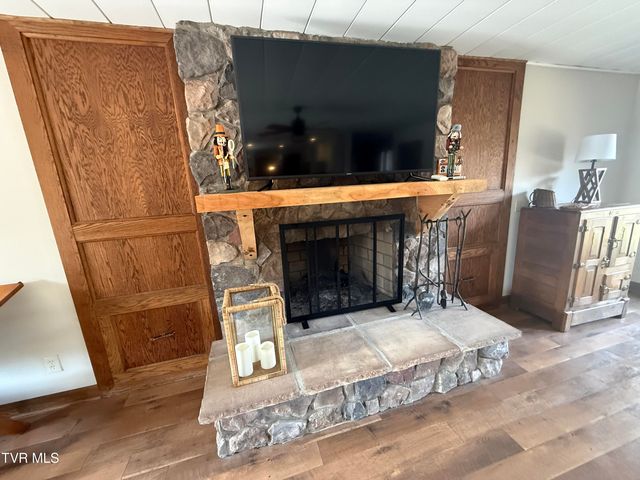 426 River Island Road, Elizabethton, TN 37643