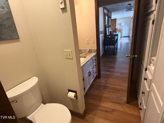 426 River Island Road, Elizabethton, TN 37643