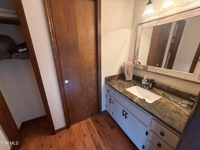 426 River Island Road, Elizabethton, TN 37643