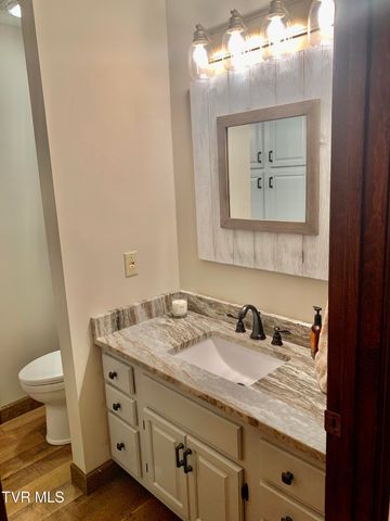 426 River Island Road, Elizabethton, TN 37643