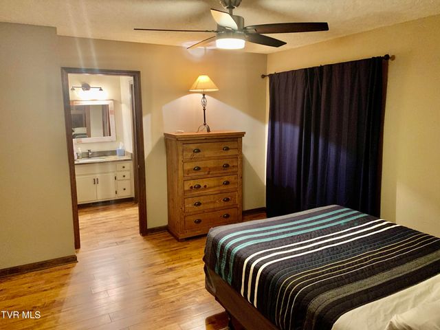 426 River Island Road, Elizabethton, TN 37643