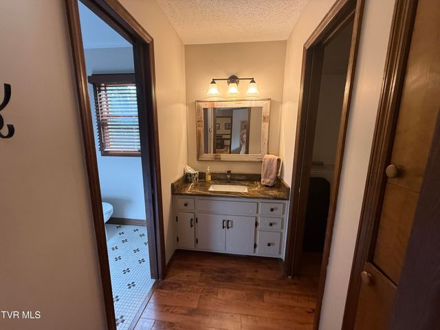 426 River Island Road, Elizabethton, TN 37643