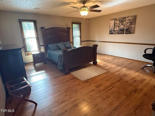 426 River Island Road, Elizabethton, TN 37643