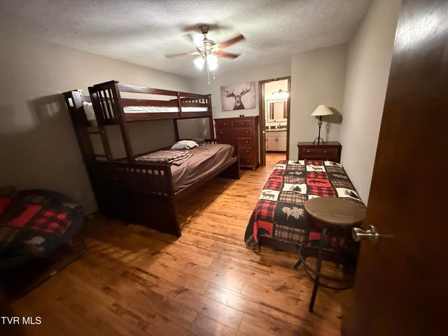 426 River Island Road, Elizabethton, TN 37643