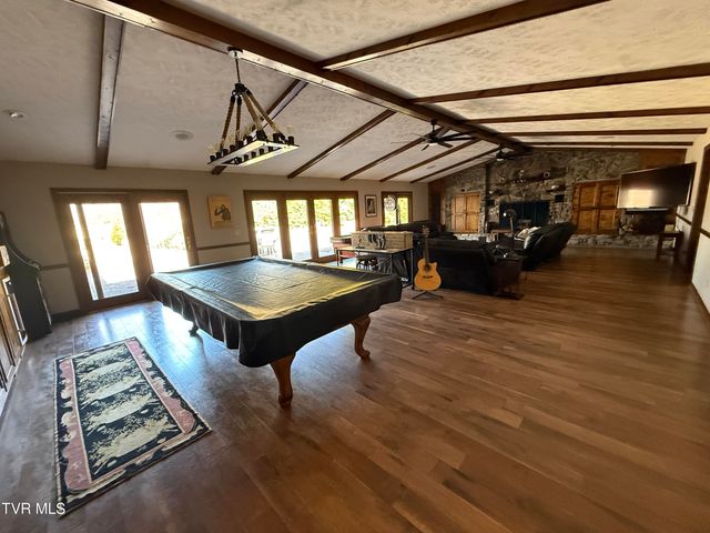 426 River Island Road, Elizabethton, TN 37643