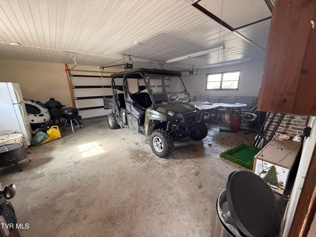 426 River Island Road, Elizabethton, TN 37643