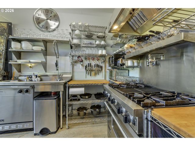 1371 Ne ORENCO STATION Pkwy 14, Hillsboro, OR 97124