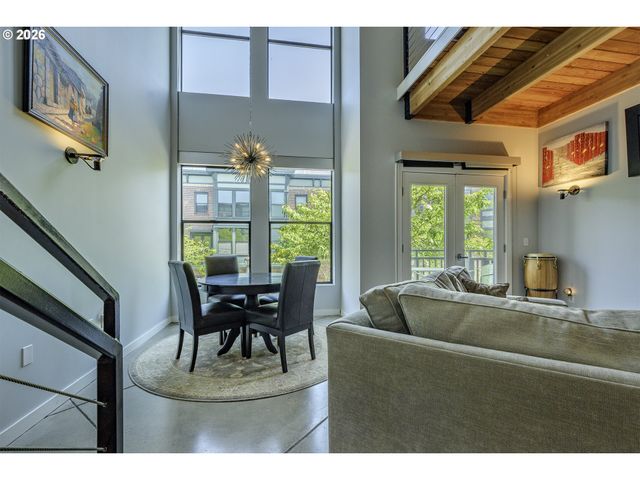 1371 Ne ORENCO STATION Pkwy 14, Hillsboro, OR 97124