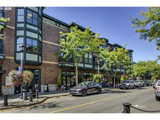 1371 Ne ORENCO STATION Pkwy 14, Hillsboro, OR 97124