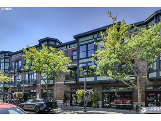 1371 Ne ORENCO STATION Pkwy 14, Hillsboro, OR 97124