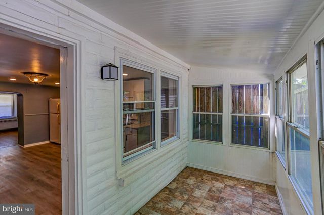 64 BLANCHARD RD, Drexel Hill, PA 19026