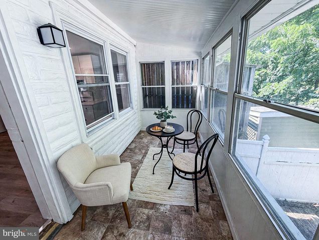 64 BLANCHARD RD, Drexel Hill, PA 19026