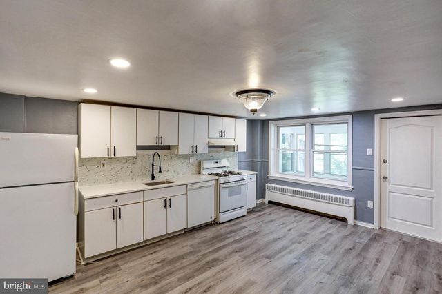 64 BLANCHARD RD, Drexel Hill, PA 19026