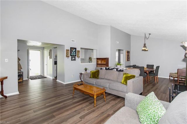 478 Michael Irvin DR, Newport News, VA 23608