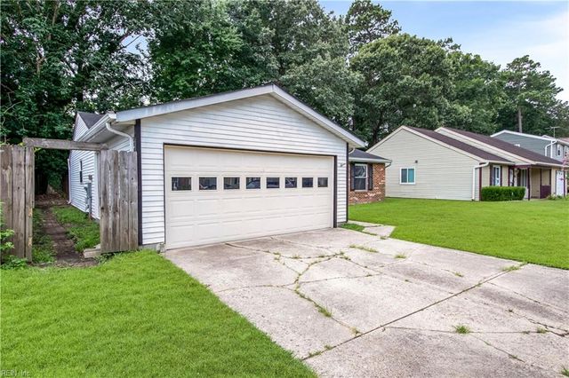 478 Michael Irvin DR, Newport News, VA 23608