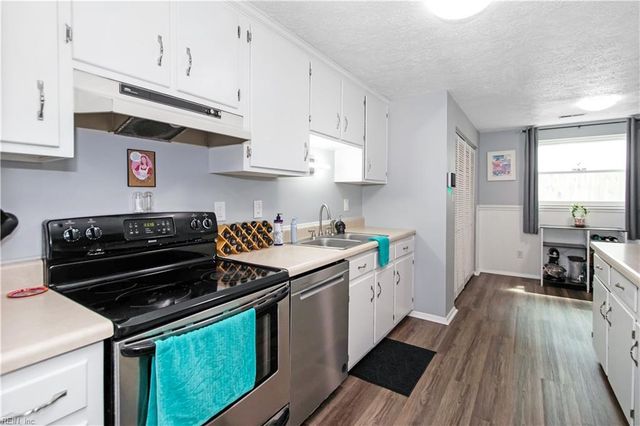 478 Michael Irvin DR, Newport News, VA 23608