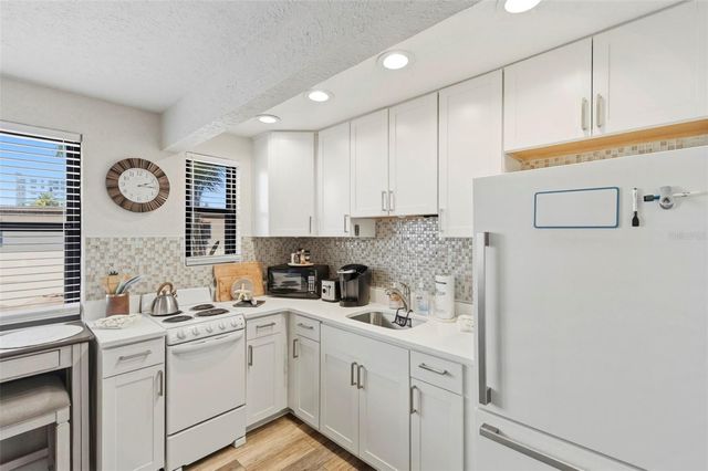 6800 SUNSET WAY 106, St Pete Beach, FL 33706