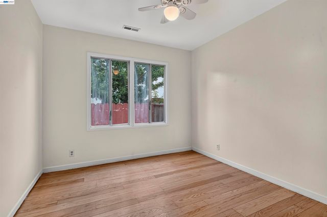 1282 Chapel Ave, San Leandro, CA 94579