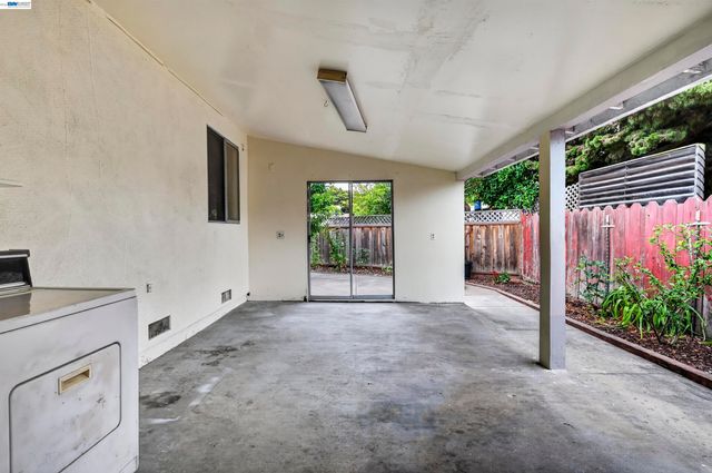 1282 Chapel Ave, San Leandro, CA 94579