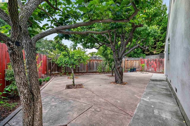1282 Chapel Ave, San Leandro, CA 94579