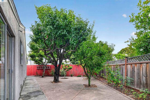 1282 Chapel Ave, San Leandro, CA 94579