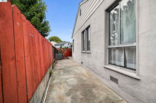 1282 Chapel Ave, San Leandro, CA 94579